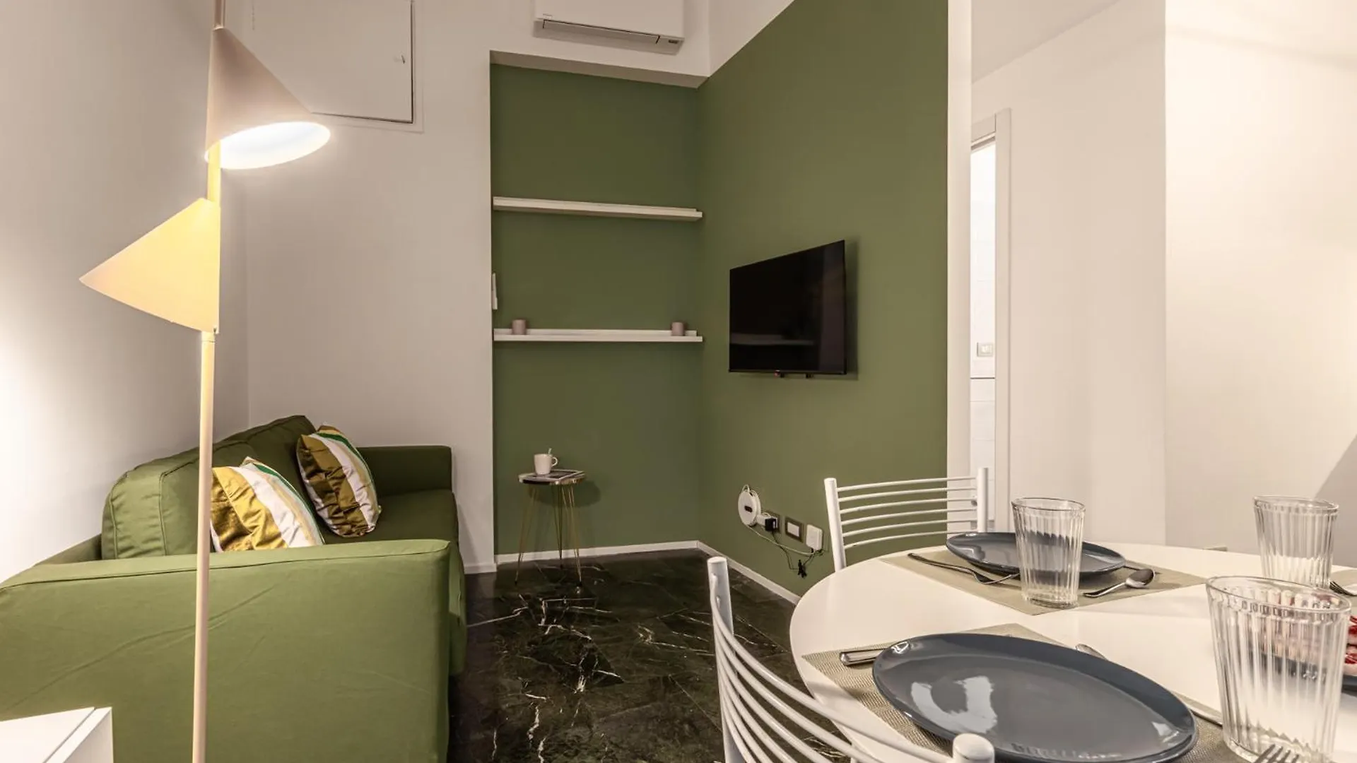 Duomo - Unione Charme Apartment Μιλάνο